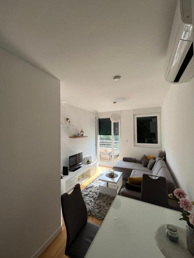 Lujan Apartment